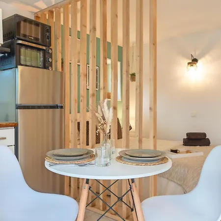 Le Nid Eucalyptus Apartment Brive-la-Gaillarde Exterior photo